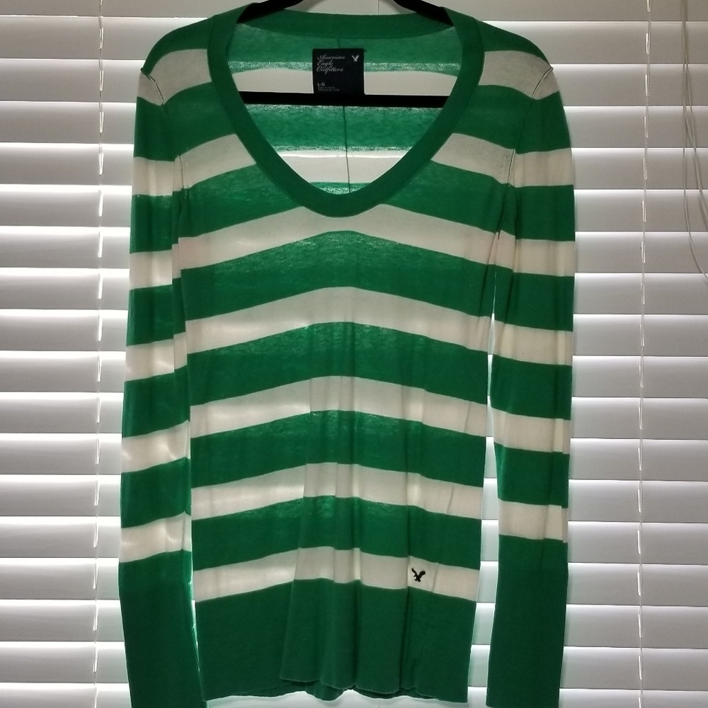 American Eagle sweater